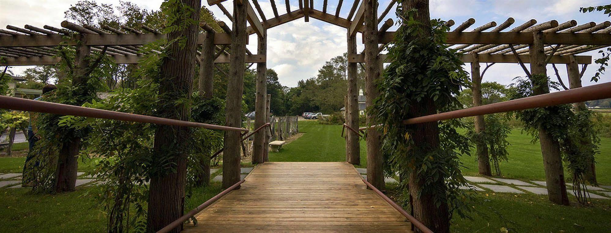 Jedediah Hawkins Inn Jamesport ภายนอก รูปภาพ